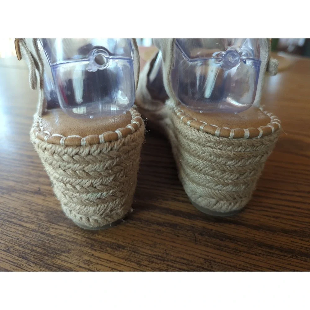 Tommy Bahama Daphne Wedge Espadrille Womens 8.5 Beige Eyelet Scalloped‎ Strap